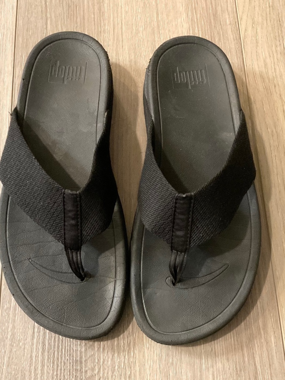 FITFLOP SURFA Toe-Post Thong Flip Flop Sandals Black Size 8